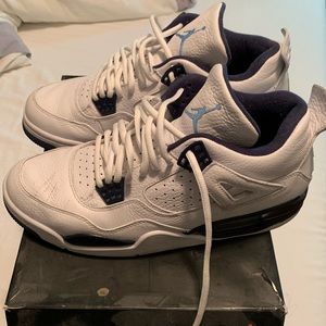 Air Jordan retro 4 (Columbia’s)